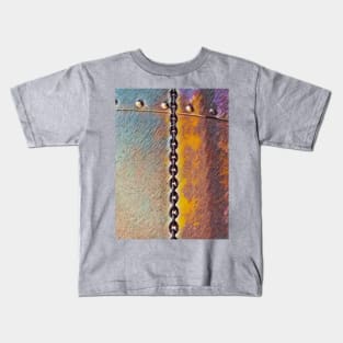 A Chain Refraction Kids T-Shirt